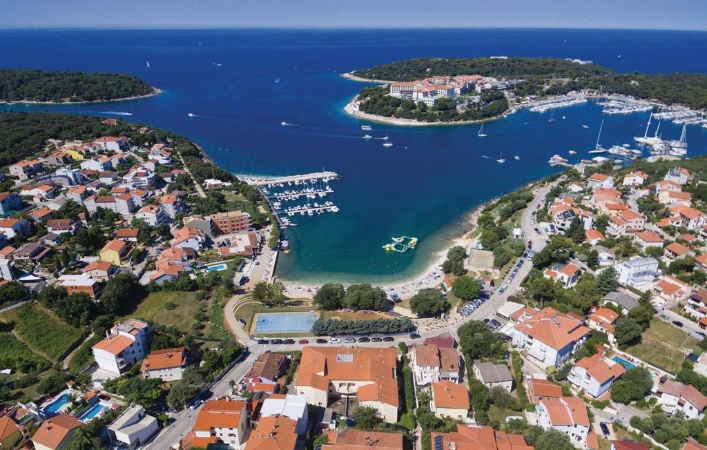 Martina ---80m From The Sea--- *
