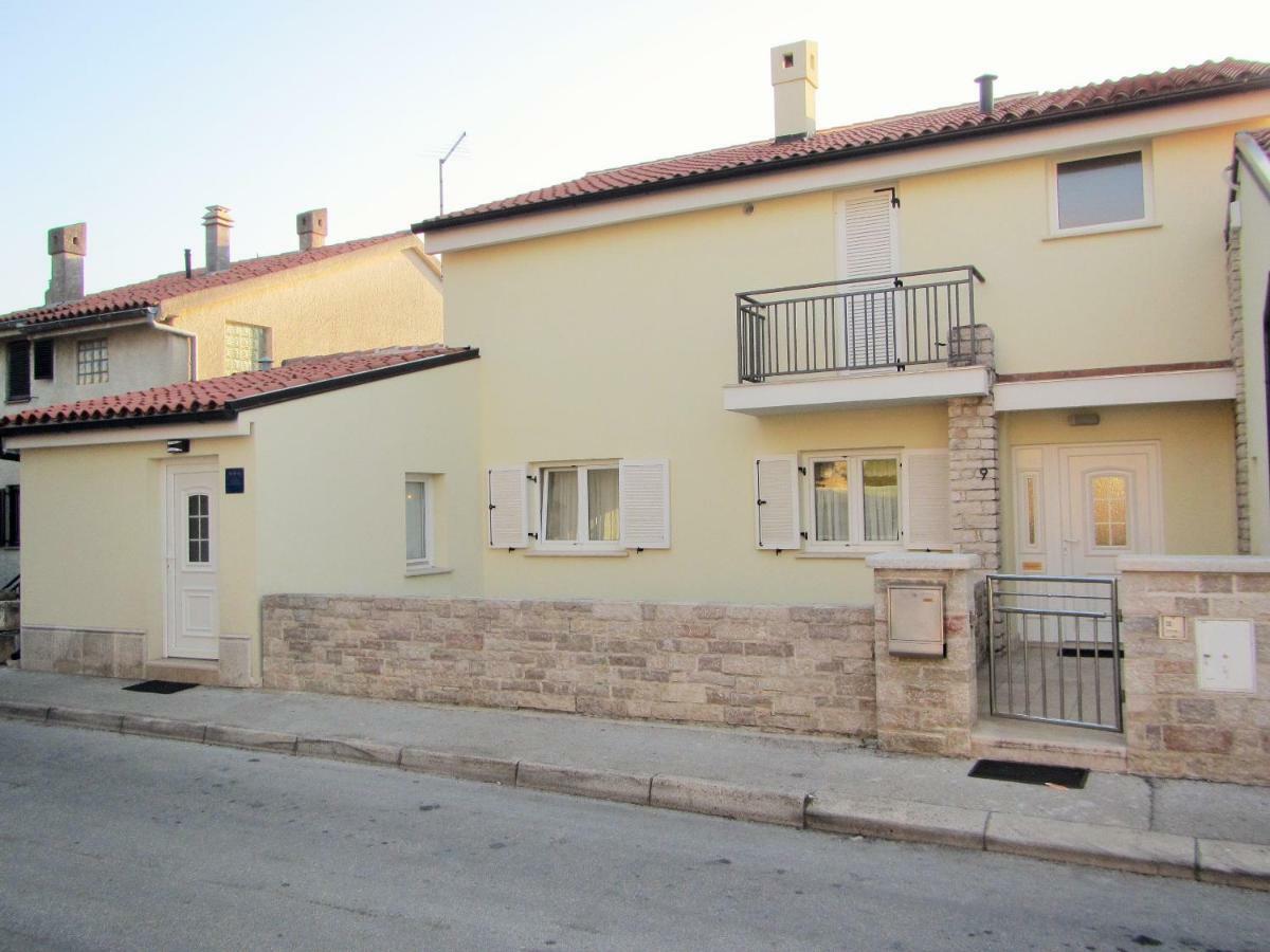 Apartment Martina ---80m From The Sea--- Pula