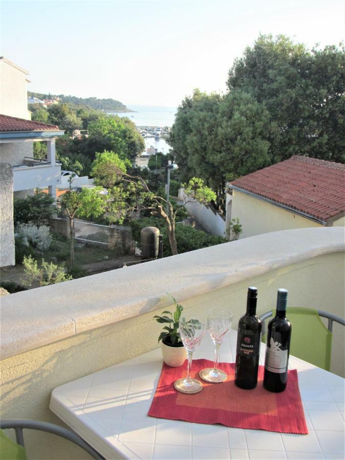 Apartment Martina ---80m From The Sea---