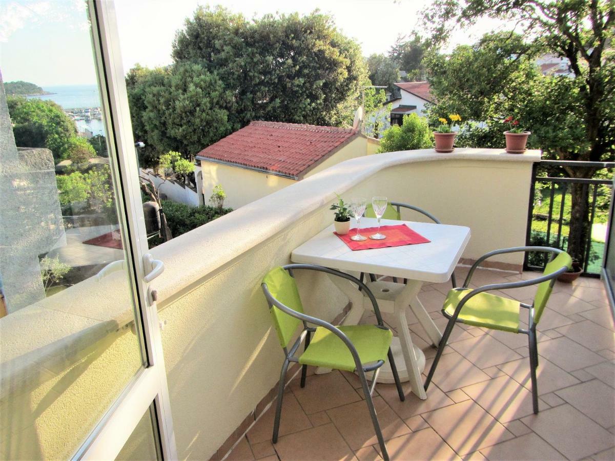 Apartmán Martina ---80m From The Sea---